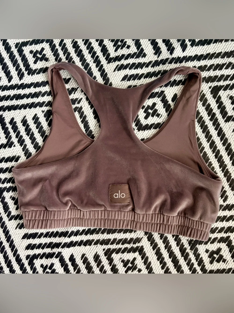 ALO Yoga Sports Bra Velour Glimmer Scoop Neck Cocoa Brown Sz L Racerback